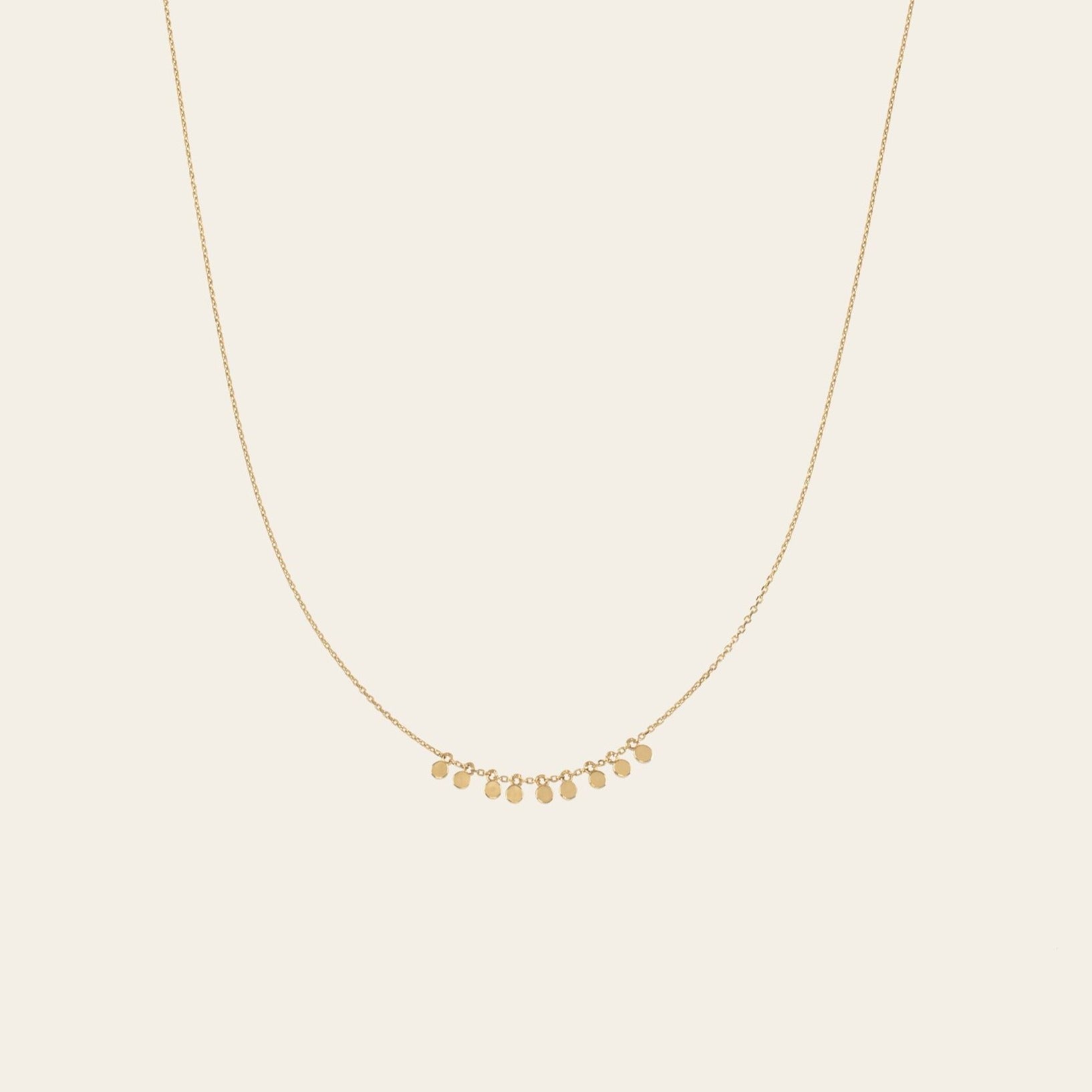 necklace in gold