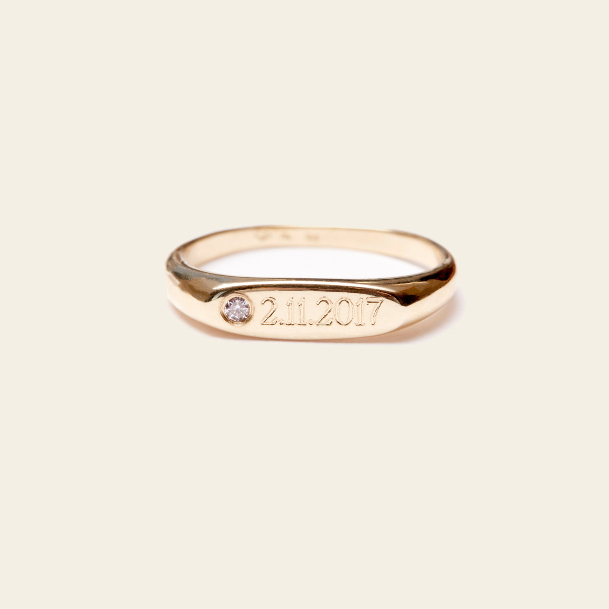gold signet ring