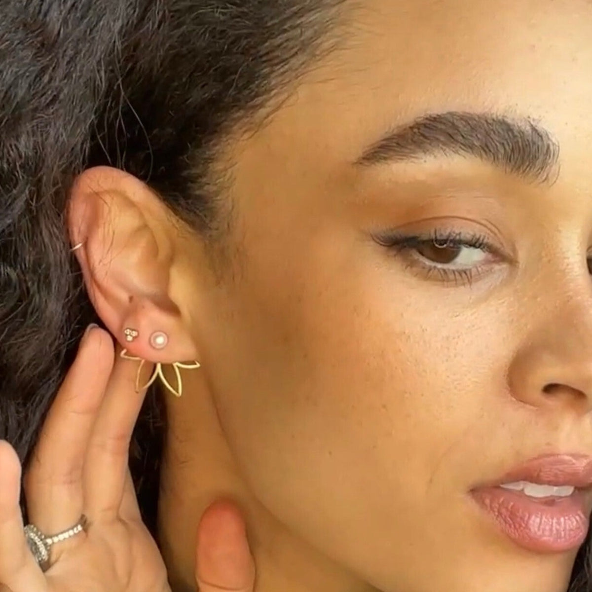 pearl studs