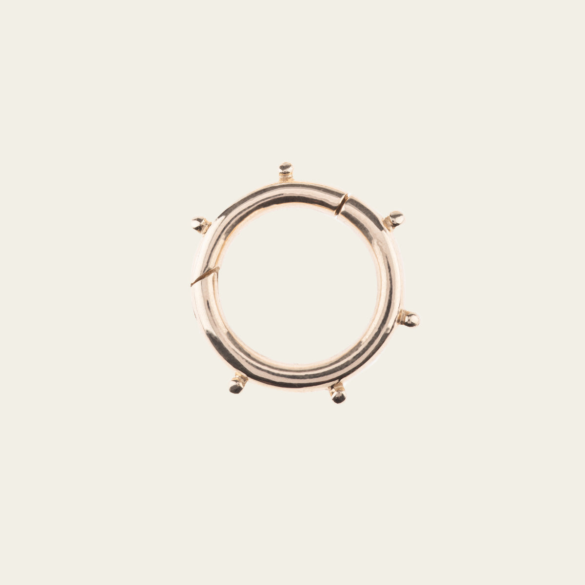 round wheel charm clip